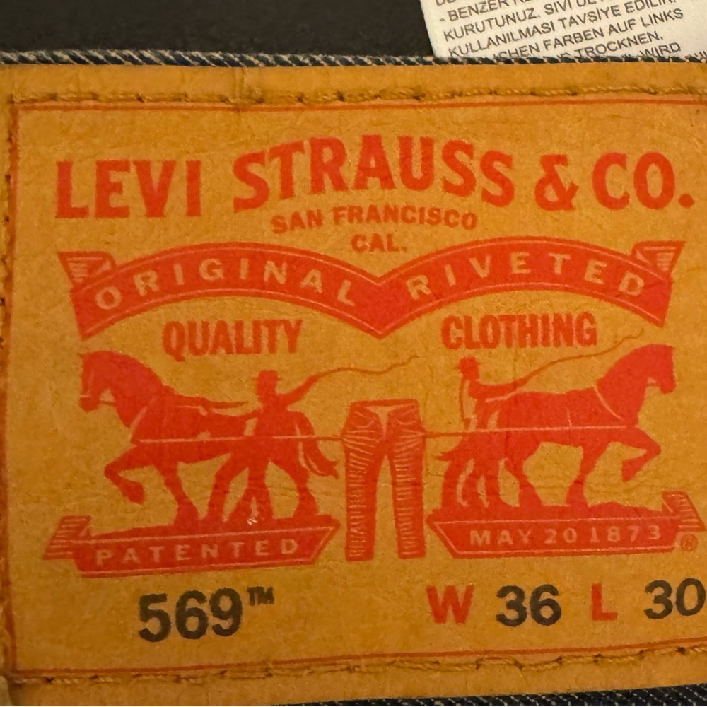 Levi's Dark Blue Relaxed 569 Jeans - Picture 3 of 4